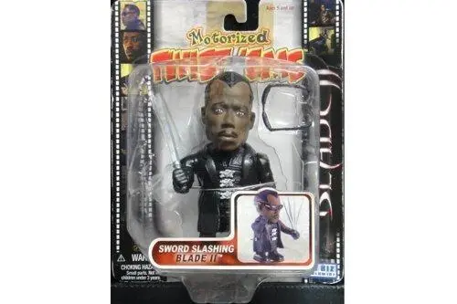 Toy Biz 72059 幽靈刺客2 變種復活 幽靈刺客 艾域·布魯克 韋斯利·史納斯 Motorized Twist 'Ems Blade Ii Wesley Snipes Eric Brooks Sword Slashing Blade Wind-Up Figure (Buy) 1