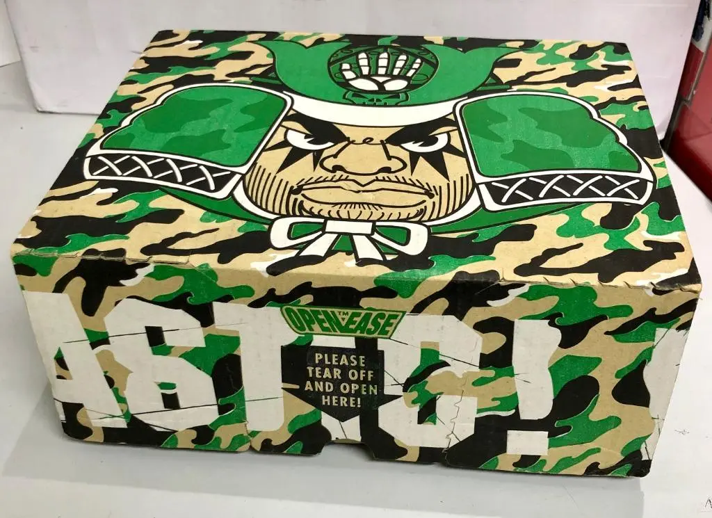 Medicom Tokyo Tribe 2 Kubrick 2000 Military Santastic Wear Box Vol.One 井上三太 Opened 已開封 C189-76 1