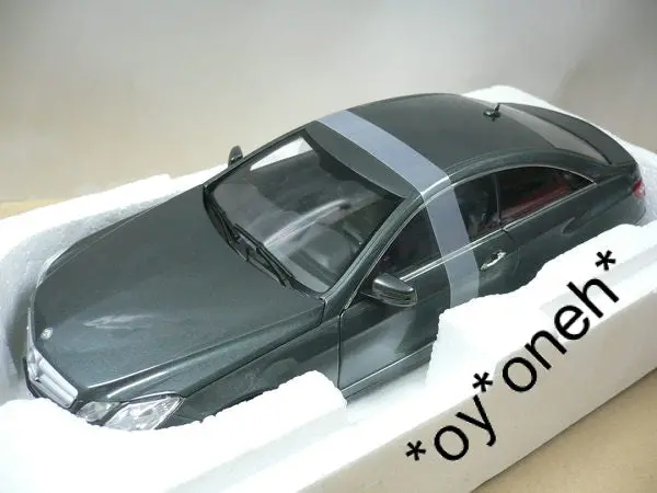 Norev 1/18 Mercedes-Benz E500 Coupe (83540) (C802-365) 2