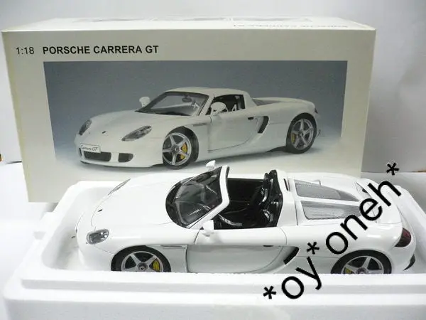 Autoart 1/18 Porsche Carrera Gt White (78045) (C802-95) 1