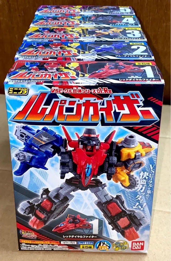 Bandai 快盜戰隊 Vs 警察戰隊 Lupinranger Vs Patranger 全5 種 盒蛋 Candy Toy ( Epc-1665-38) 1