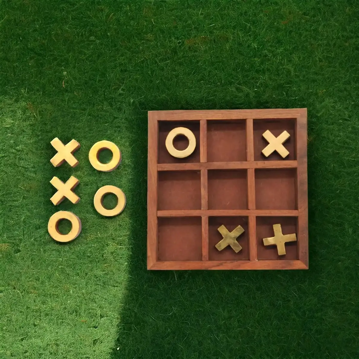 Mittimate Wooden X & O Brain Teaser – Interactive 2-Player Board Game For Kids (6+) | Fun & Engaging Indoor-Outdoor Play 1