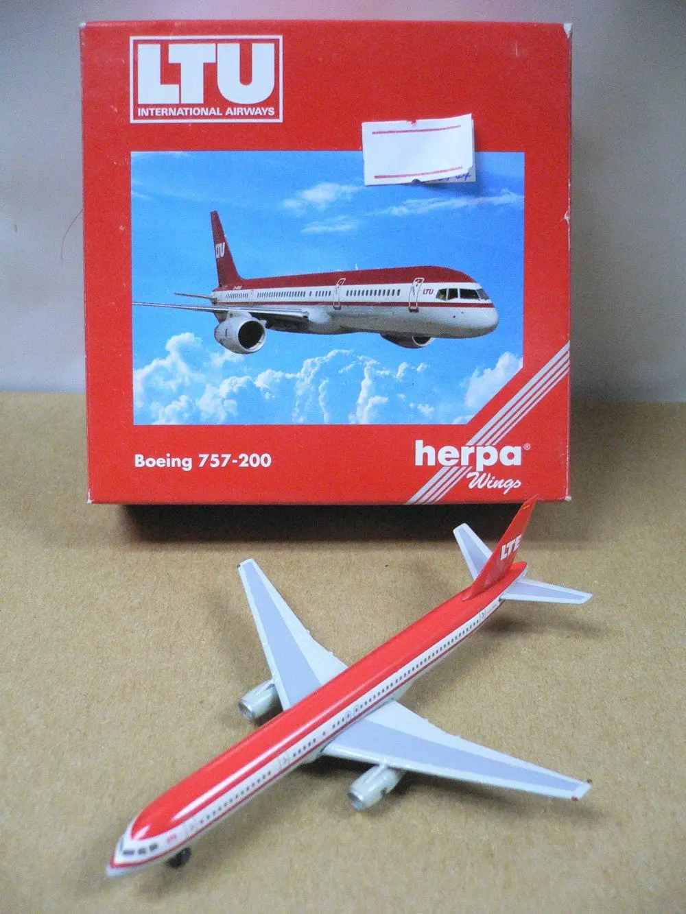 Herpa Wings 1/500 Ltu International Airways Boeing 757-200 (503747) 1