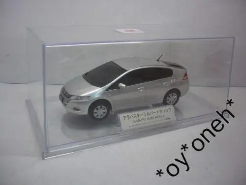 Honda Insight Hybrid 1/24 (Alabaster Silver Metallic) Friction Powered Car (Color Sample) 本田 色板 Piu-309 1