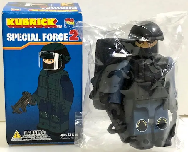 Medicom Kubrick 100% Msfs 特種部隊 Special Force 2 S.W.A.T. Swat (B) Spk-17025Sb 1