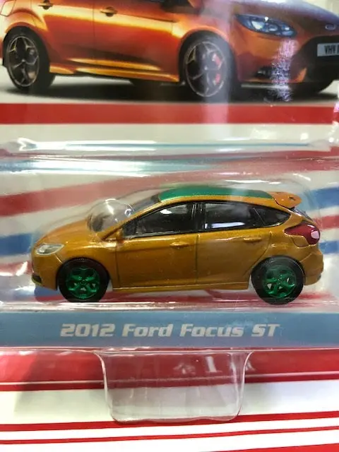 Greenlight 1/64 2012 Ford Focus St China &Amp; Hong Kong Sp Ed Green Machine (Piu/P8-30) 2