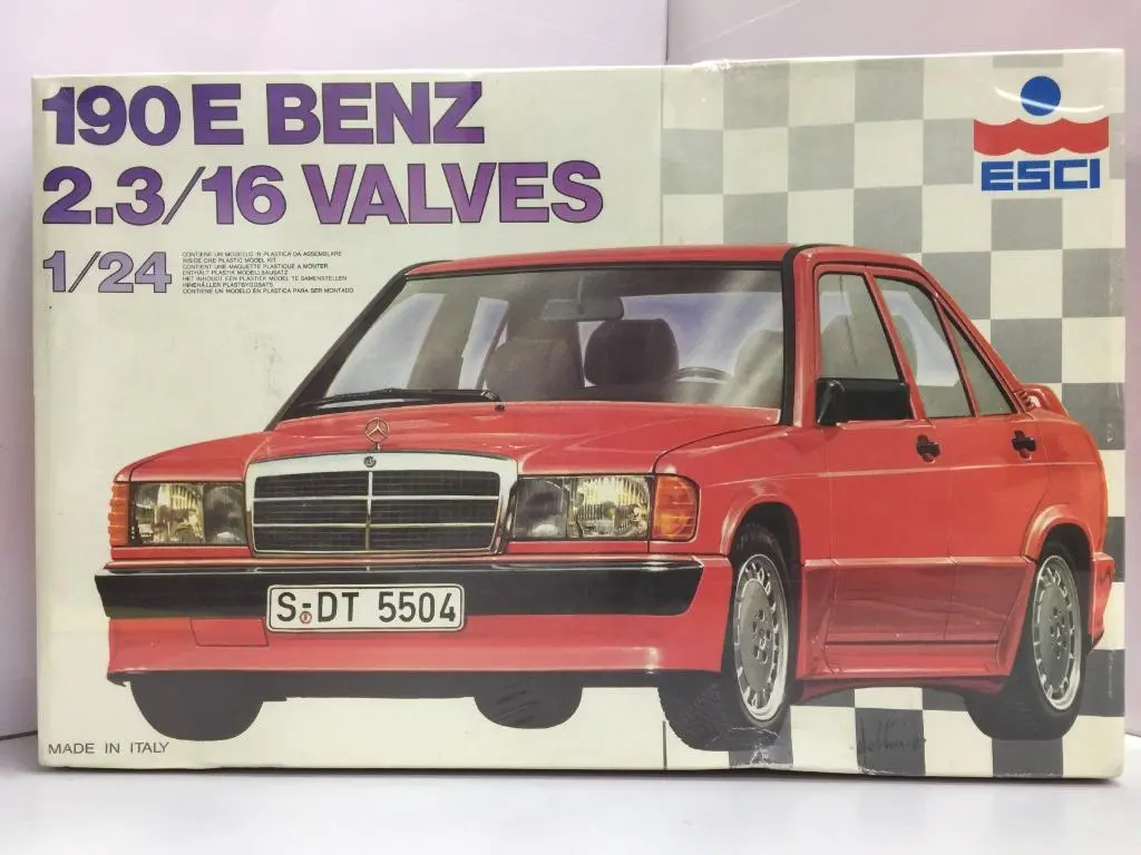 Esci 1/24 Mercedes Benz 190E 2.3/16 Valves (3053) (C890a-926) 1