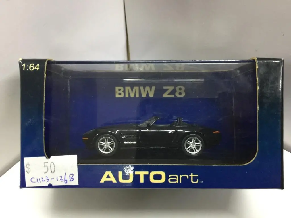 Autoart 1/64 Bmw Z8 Black (20083) (C1123-136B) 1