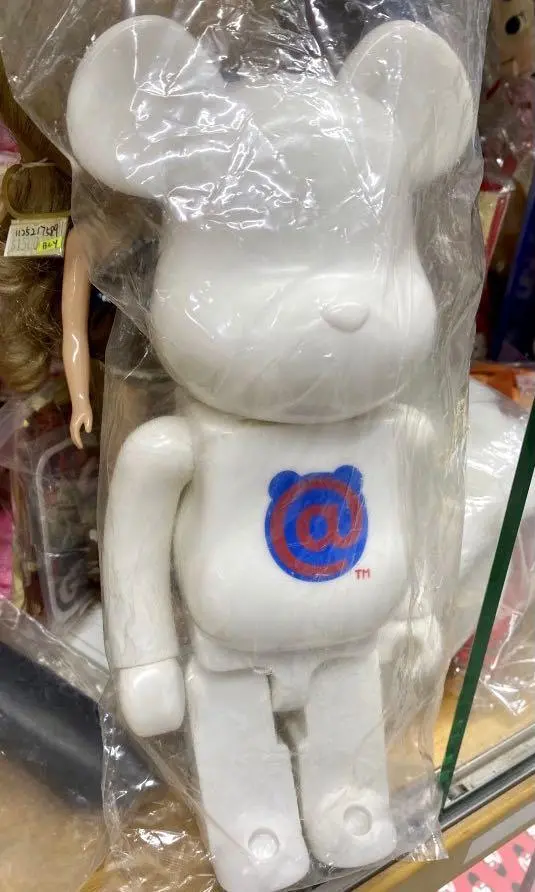 Hold----Medicom Bearbrick 400% Have A Beary Christmas Action City Heeren 2002 1