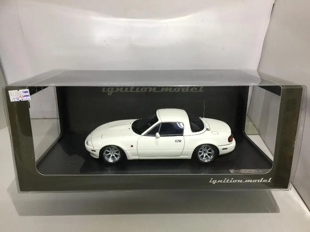 Ignition Model 1/18 Eunos Roadster (Na) White (90663) (Piu100) 1