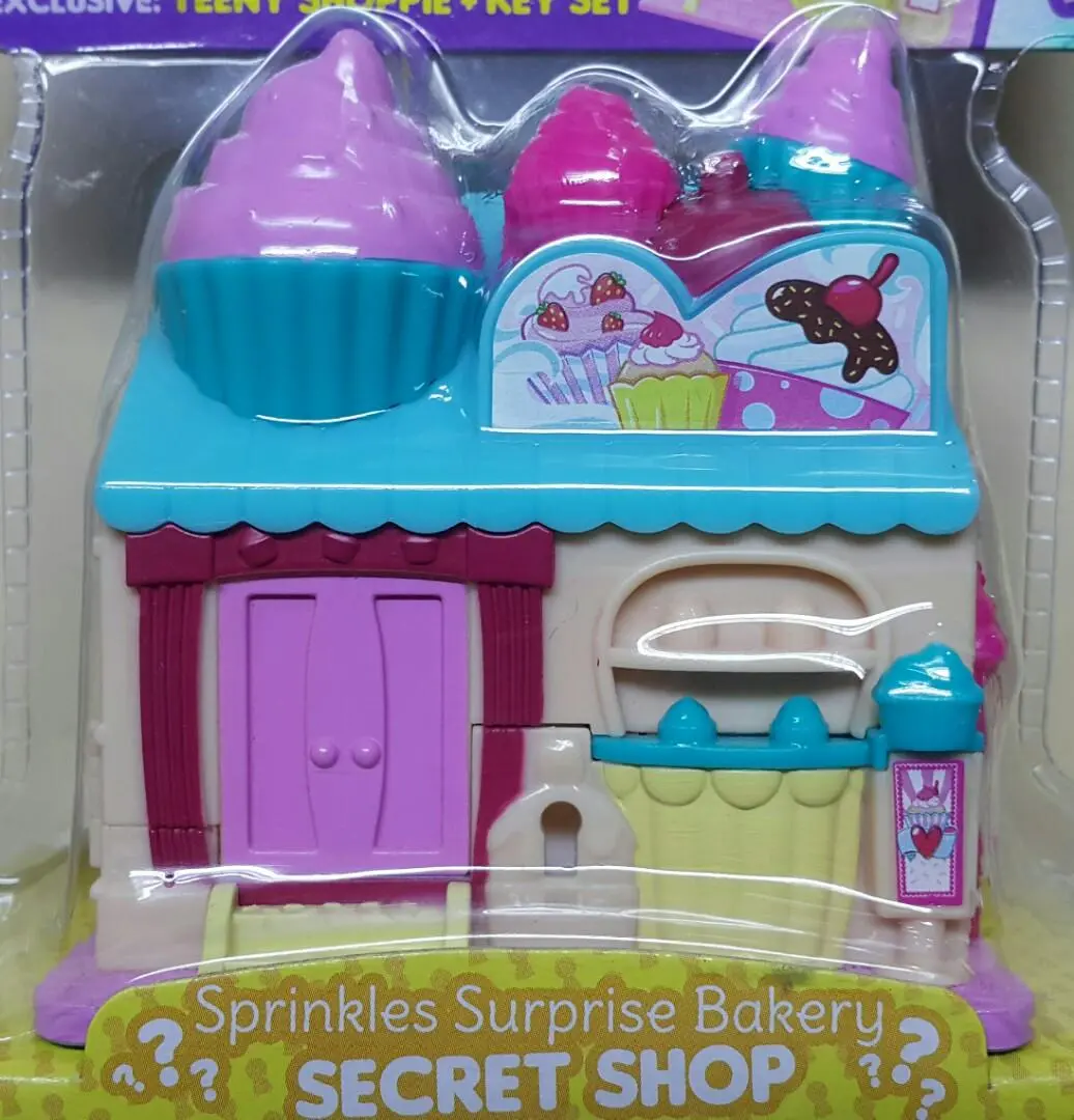 Moose 57480 小小秘密3 開鎖驚喜迷你樂園 糖屋烘焙店 套裝 Shopkins Lil' Secrets Sprinkles Surprise Bakery Secret Shop Set (Epc-2321-20) 存 2