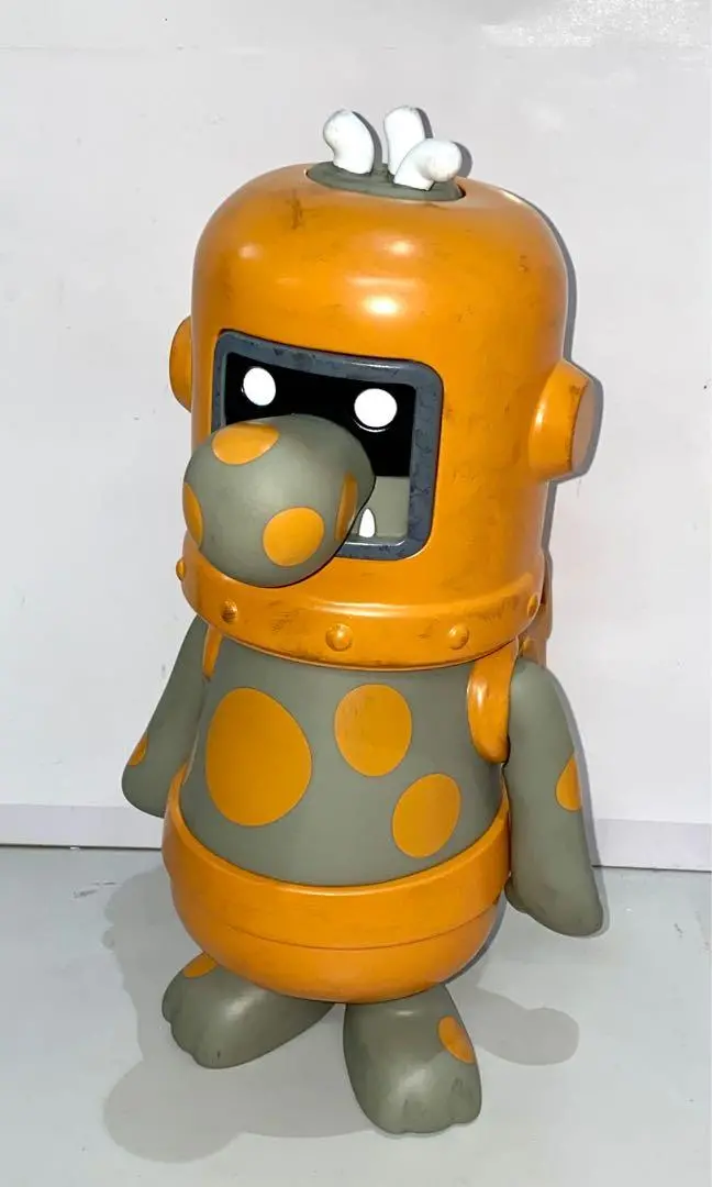 Felix Ip Unknownz Creative 香港重機 Hongkong Machines 垃圾俠 Trashman 橙色（C917/Tt50店） 1
