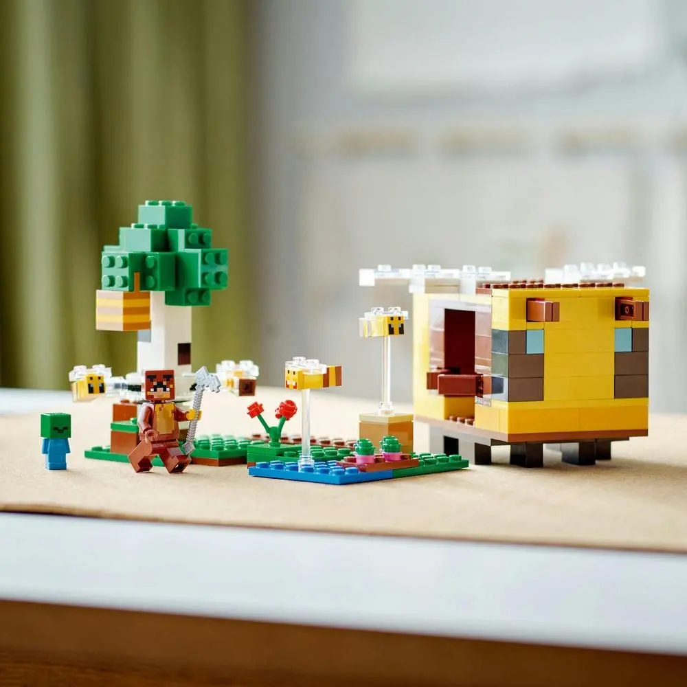 Lego Minecraft The Bee Cottage Building Kit For Ages 8+ 2