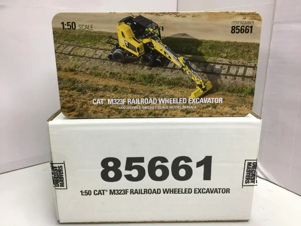 Diecast Masters 1/50 Cat M323f Railroad Wheeled Excavator (85661) (49661) (C1128-41) 1