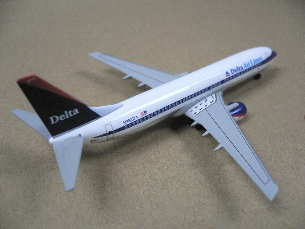 Dragon Wings 1/400 Delta Airlines B737-832 N382da (55235) (Buy) 2