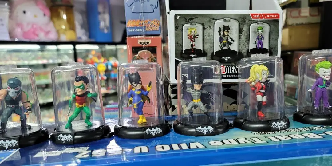 Domez Batman Series Set Mini Figure 1