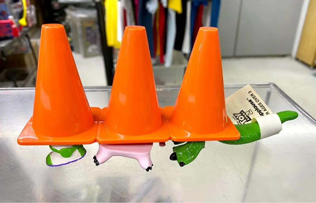 C935-44 Applause 42658 Disney Toy Story 2 Traffic Cones Action Figure Wind-Up 反斗奇兵 上鍊 交通路標筒 連 巴斯光年 豬 龍 腳 1