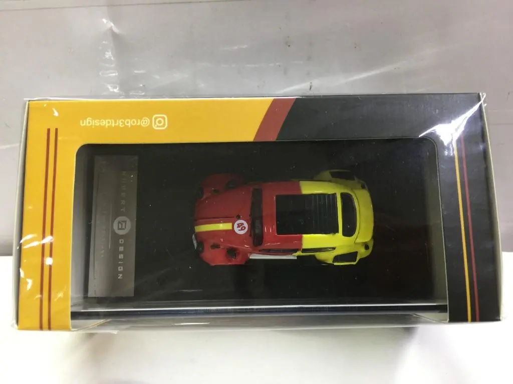 Inspire Model X Robert Design 1/64 Rwb Beetle Two Tone Red With Yellow Body Robert Design Diecast (Lb64008j) (C1123-208) 2