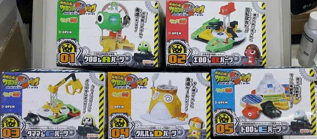 Bandai 54772 Keroro軍曹 劇的回轉 K隆軍 換裝碼頭 盒蛋套裝 Keroro Gunso Dramatic Scene Keron Army Okigae Dock Keroro Giroro Tamama Kururu Dororo Set (Buy-Mc) L 2