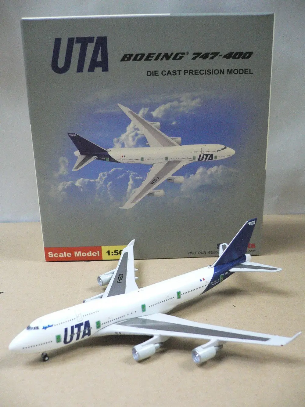 Starjets 1/500 Uta Boeing 747-400 F-Gexa (Sjuta043) (75043) (Piu10) 1