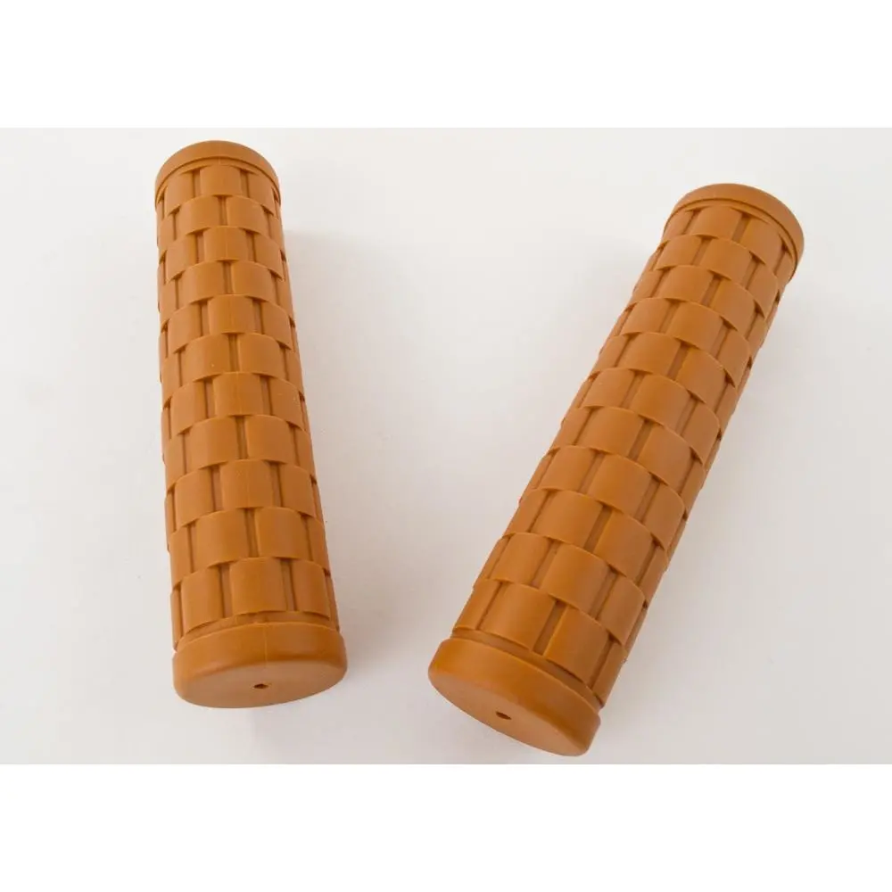 Kraton "Basket Weave" Grips 1