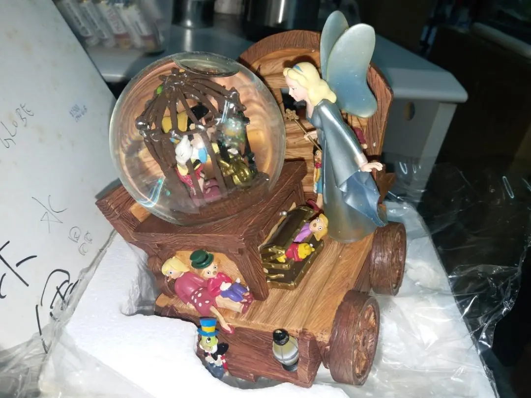 Pinocchio Snowglobe 小木偶音樂水晶球 1