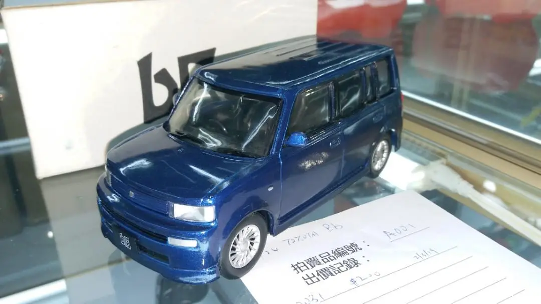 Toyota 1/24 Bb Diecast 日本showroom車 絕版 1