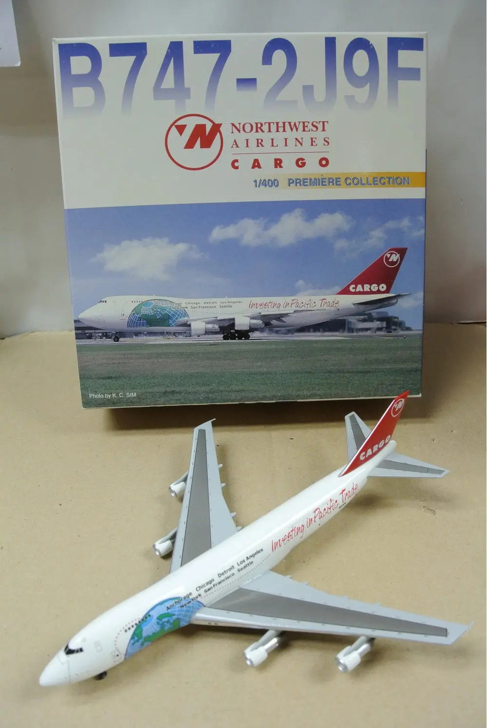 Dragon Wings 1/400 Northwest Airlines Cargo B747-2J9f N643nw (55149) (Wkg) 1
