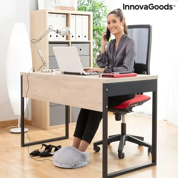 Foot Warmer "Elwa" (10 W) 2-In-1 - Electric And Fluffy Foot Cushion 1