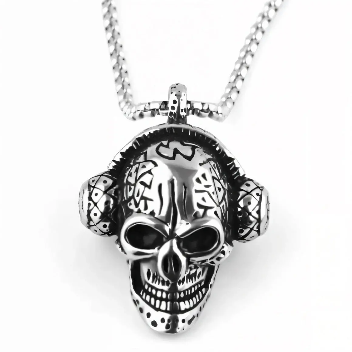 Headphone Skull Pendant 1