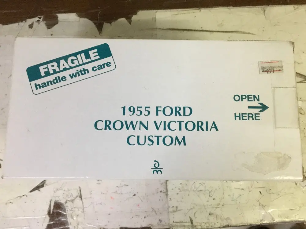 Danbury Mint 1/24 1955 Ford Crown Victoria Custom Green (Buy) 2