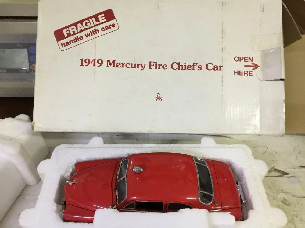 Danbury Mint 1/24 1949 Mercury Fire Chief's Car (Buy) 1