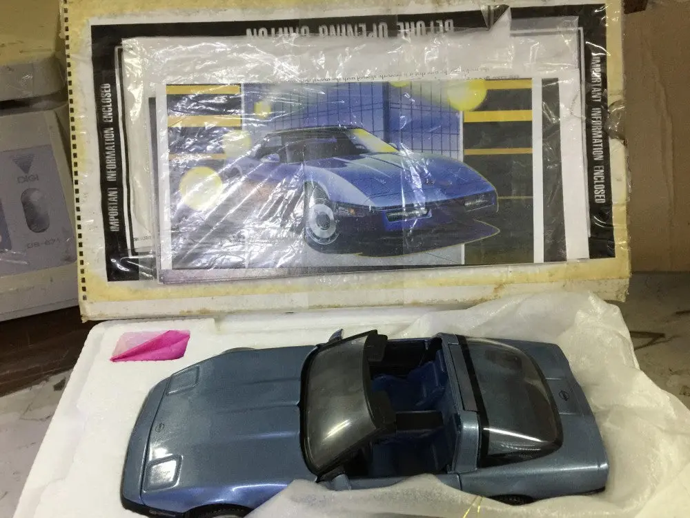 Franklin Mint 1/24 1984 Corvette Light Blue (Kwa) 1