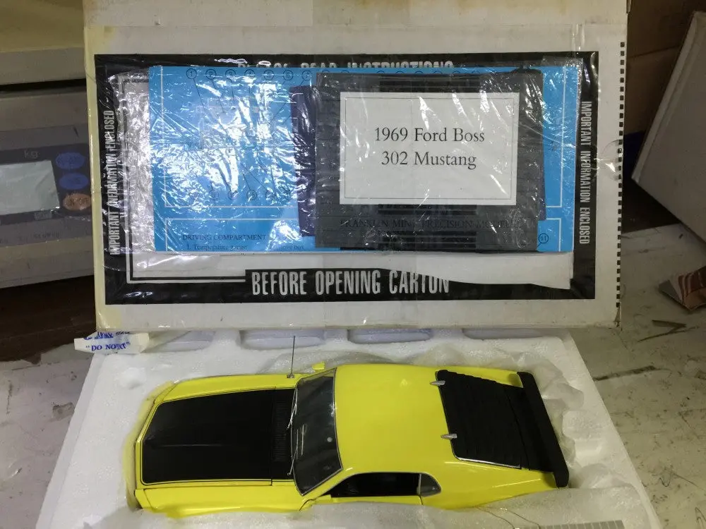 Franklin Mint 1/24 1969 Ford Boss 302 Mustang Yellow (Kwa) 1