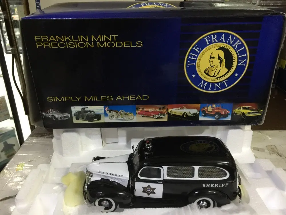 Franklin Mint 1/24 1946 Chevy Sheriff's Suburban Wagon Police Black White (Buy) 1