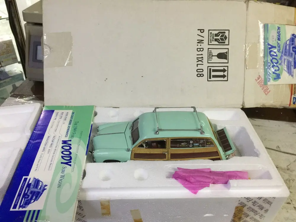 Franklin Mint 1/24 1949 Ford Woody Surf Wagon (Buy) 1