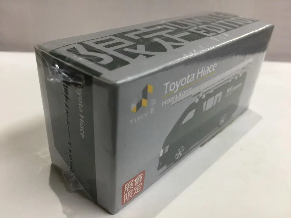 Toyeast Tiny City Die-Cast Model Car Toyota Hiace Hong Kong Atc64420 (14037) (C1120-28) 1