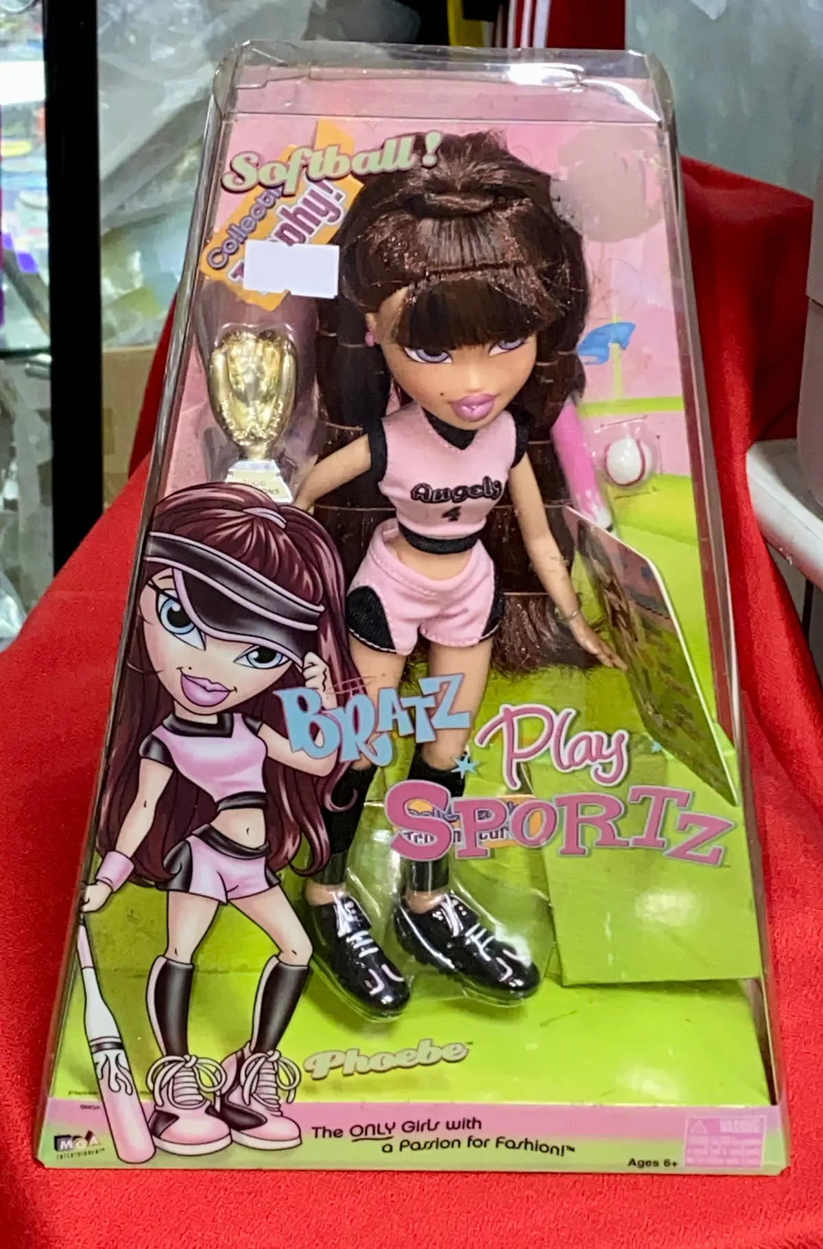 C1205 Mga 31318 Bratz Play Sportz Collection Softball # Phoebe Doll 1
