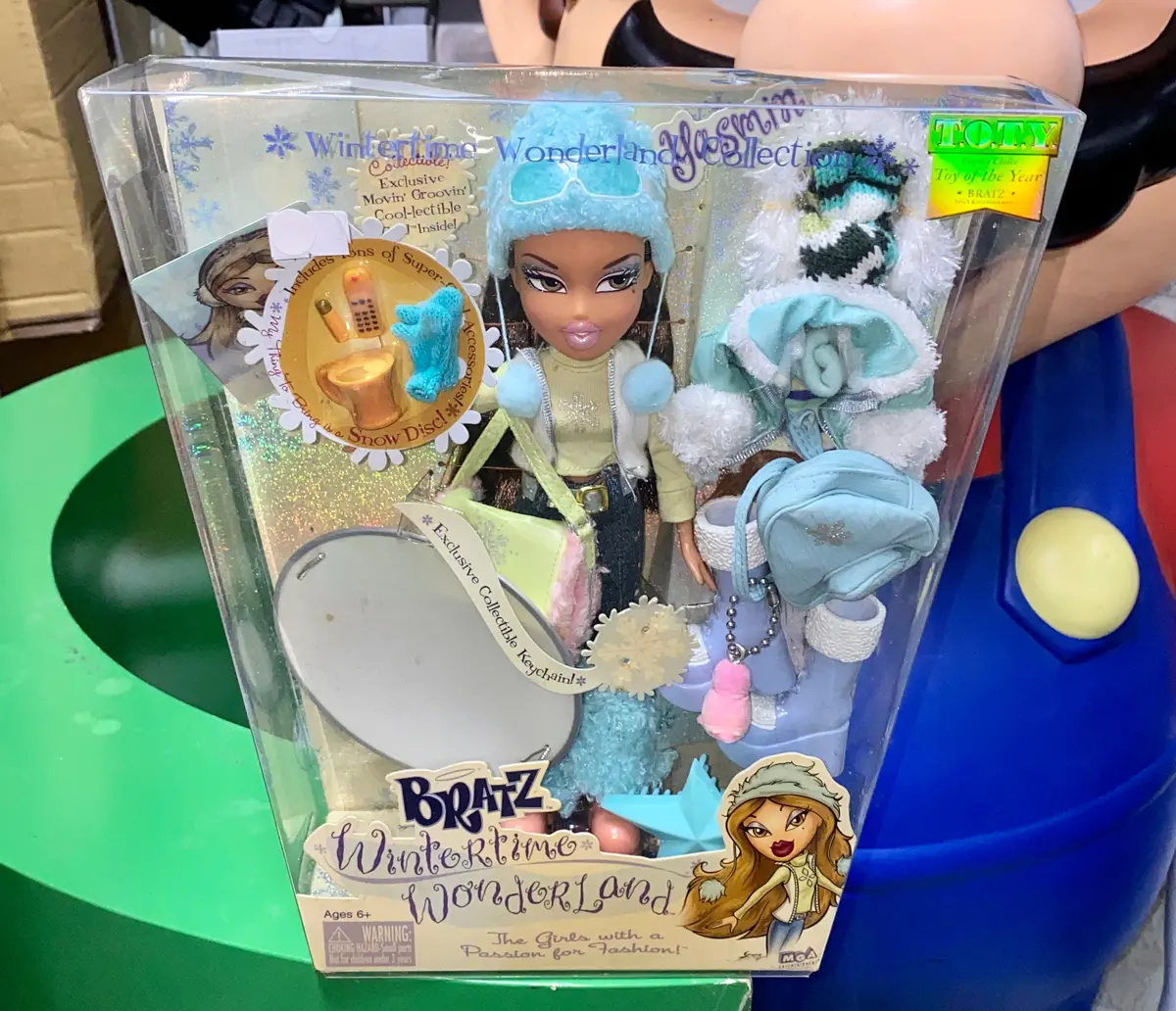 C1205 Mga 27755 Bratz Wintertime Wonderland Collection #Yasmin Doll Toy Of The Year 1