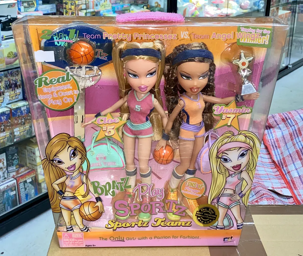 C1205 Mga 32470 Bratz Play Sportz Collection Sportz Teamz Basketball 2-In-1 Team Pretty Princessez Vs Team Angel Wingz #5 Cloe #7 Yasmin Dolls Dr. Toy Winner Best Vacation Children's Products 1