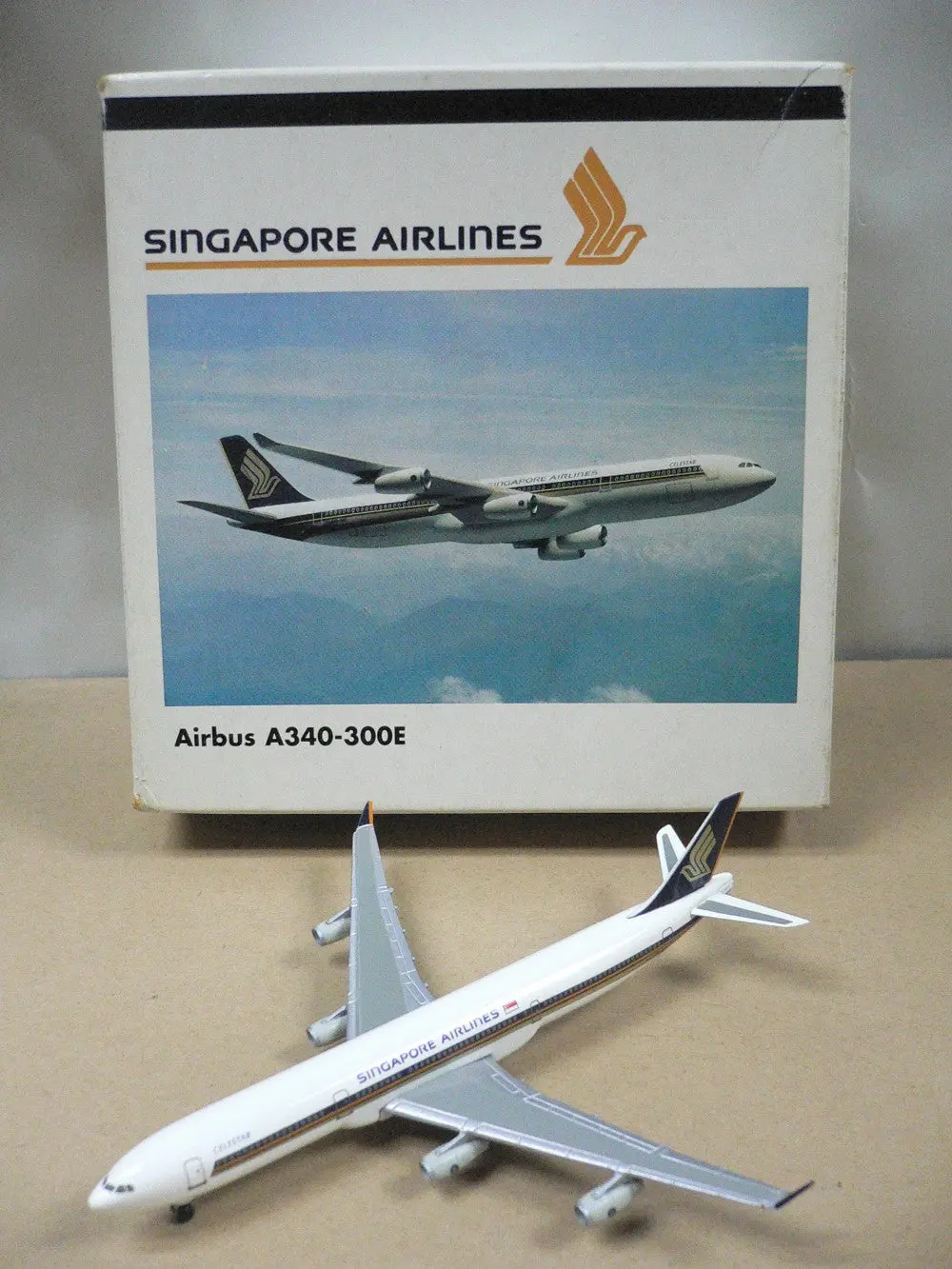 Herpa Wings 1/500 Singapore Airlines Airbus A340-300E (504553) Buy 1