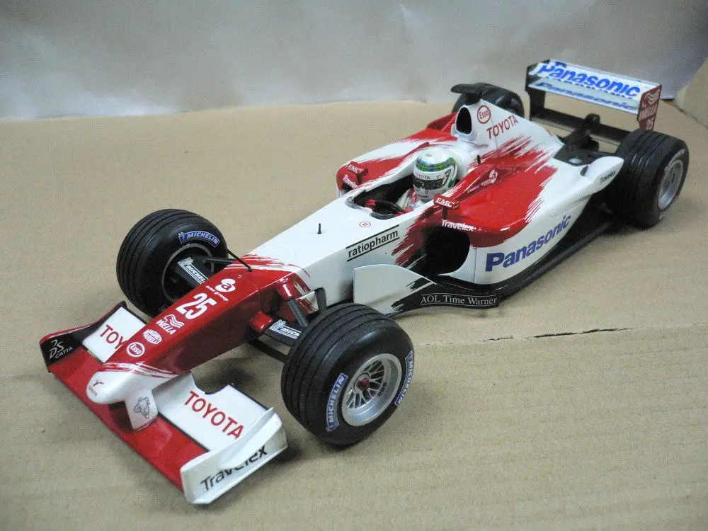 Minichamps 1/18 F1 Toyota Panasonic Tf102 #25 (Buy) 1