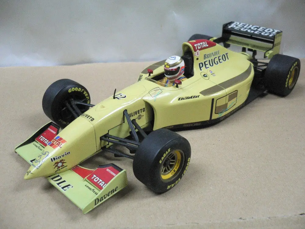 Minichamps 1/18 Jordan Peugeot 196 Martin Brundle 1996 #12 (Buy) 1