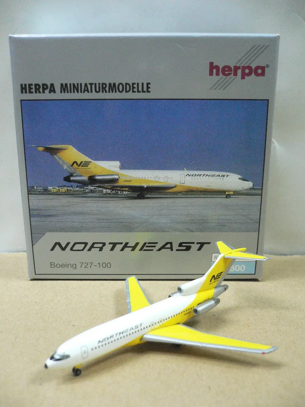 Herpa 1/500 Northeast Boeing 727-100 N1638 (513104) (Pa0) 1