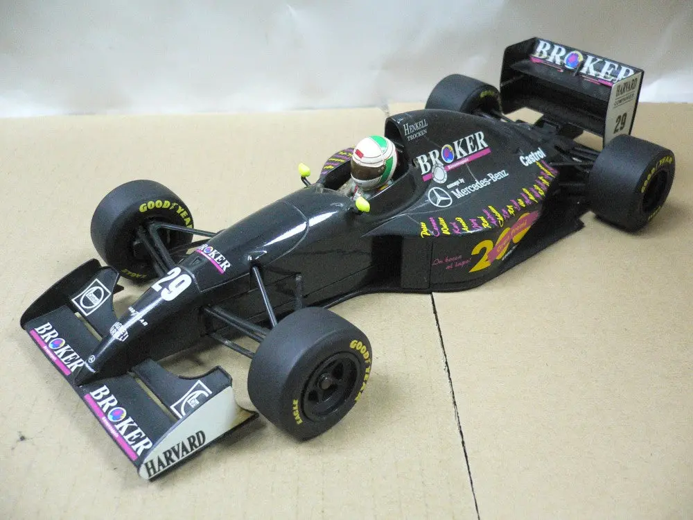 Minichamps 1/18 Sauber Mercedes C13 1994 #29 (Buy) 1