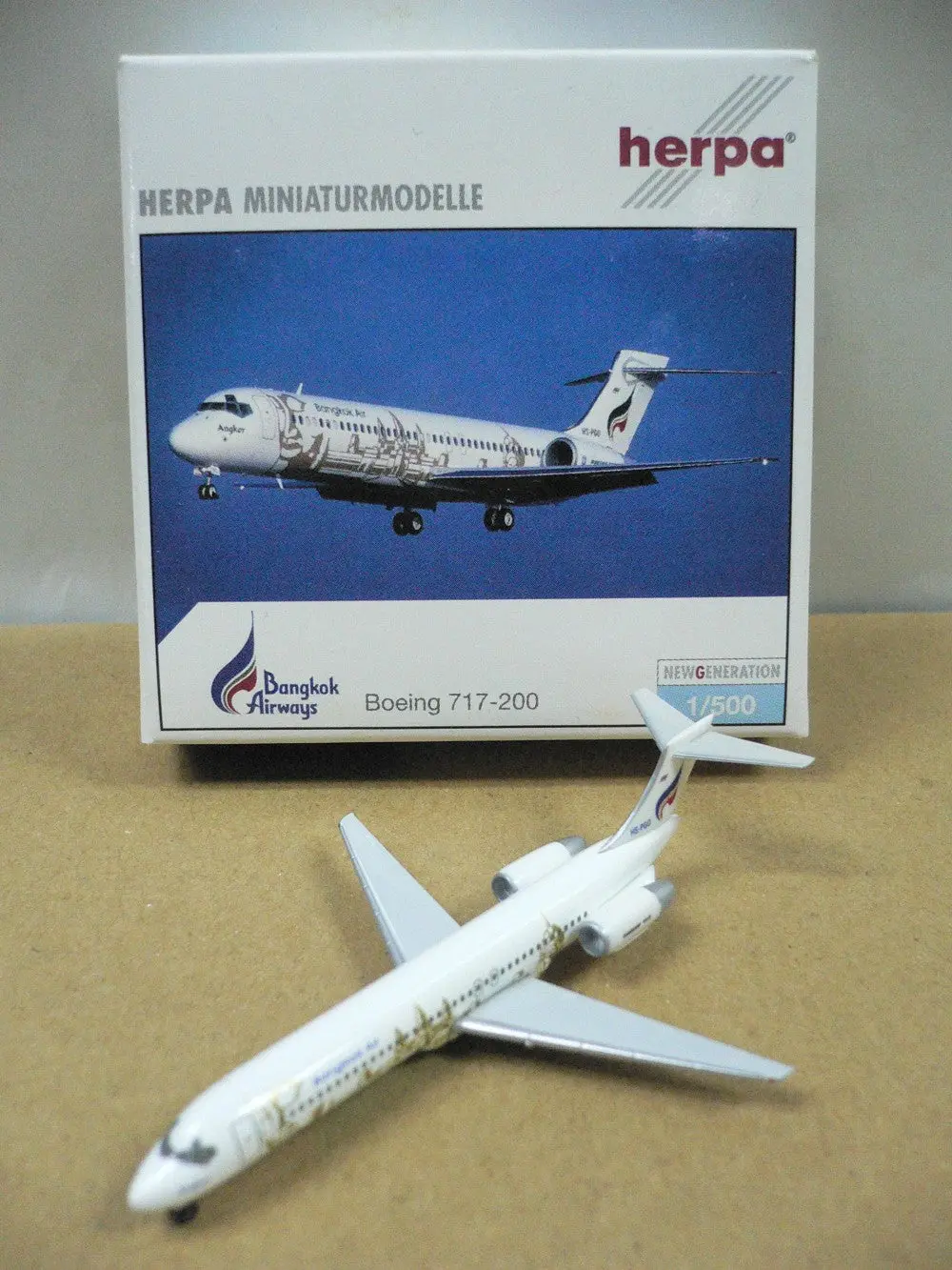 Herpa 1/500 Bangkok Airways Boeing 717-200 Hs-Pgo (510110) (Pa0) 1