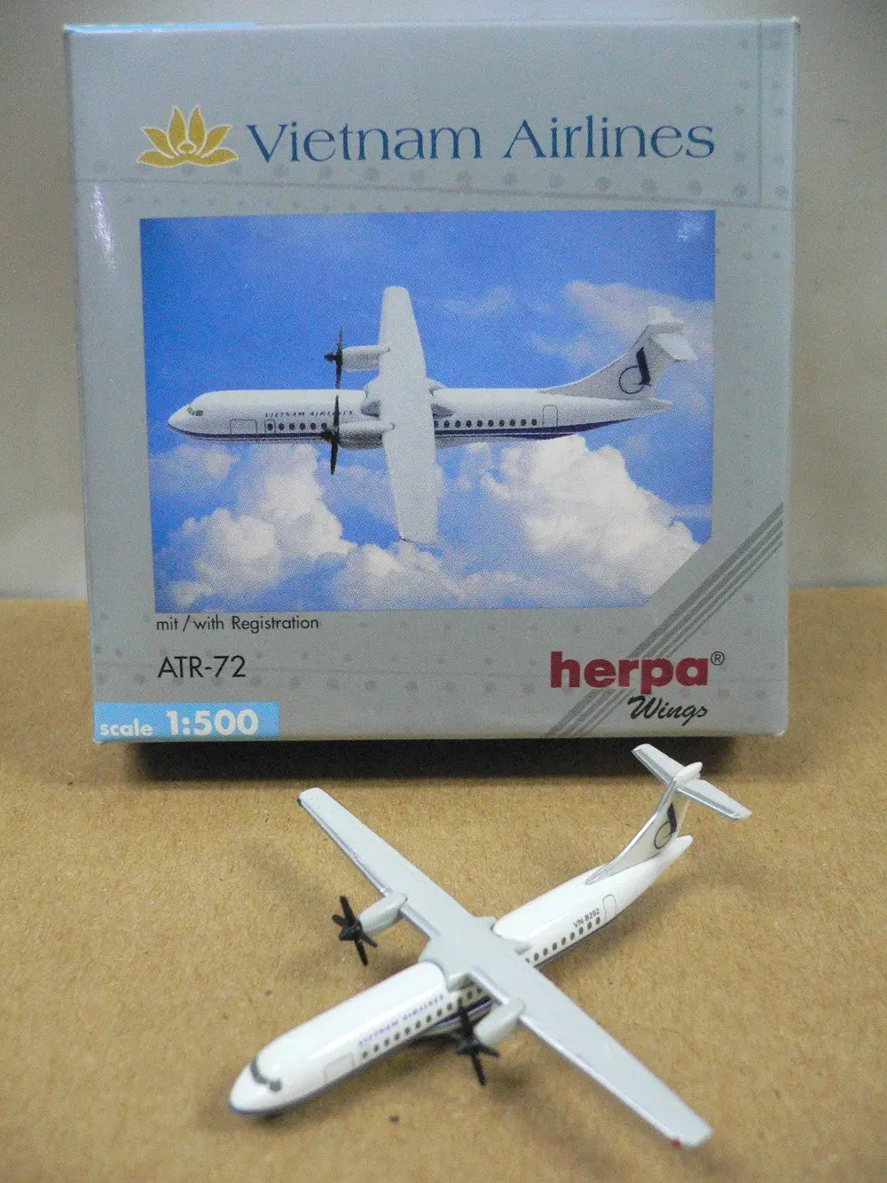 Herpa Wings 1/500 Vietnam Airlines Atr-72 Vn-B202 (508032) (Pa0) 1