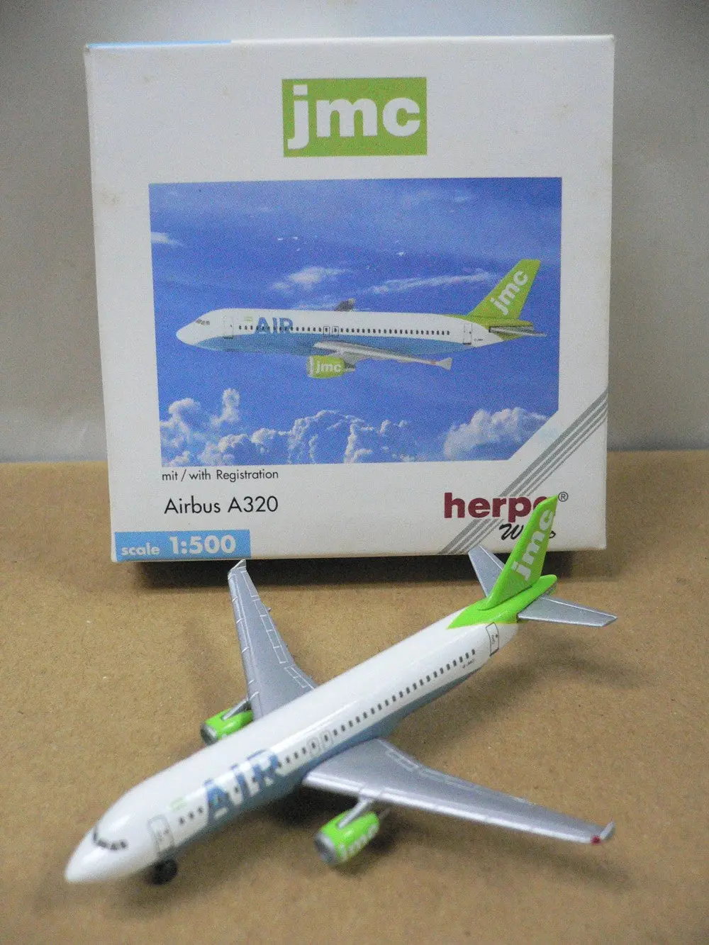 Herpa Wings 1/500 Jmc Airbus A320 G-Jmci (501736) (Pa0) 1