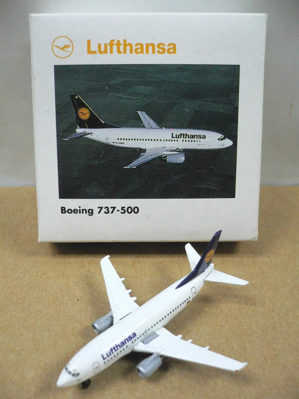 Herpa Wings 1/500 Lufthansa Boeing 737-500 (515924) (Buy) 1