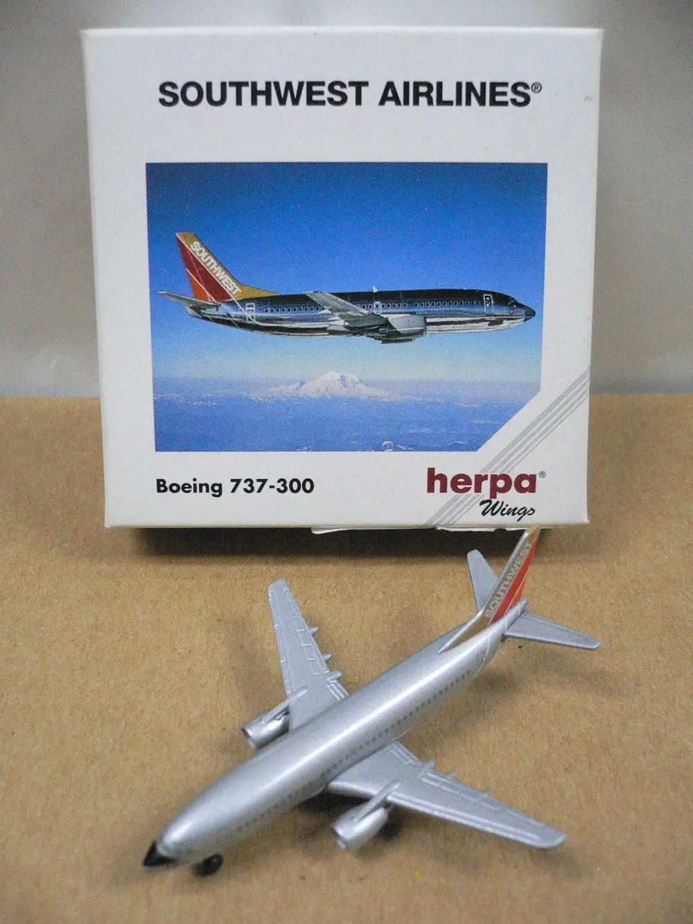 Herpa Wings 1/500 Southwest Airlines Boeing 737-300 (500555) 1